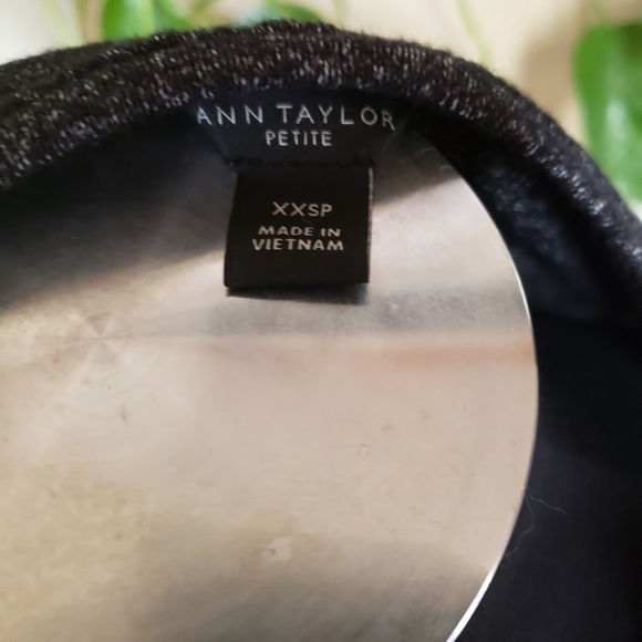 Ann Taylor Heathered Grey/Black Space Knit Light Sweater Slit Sides XXSP - Picture 6 of 6